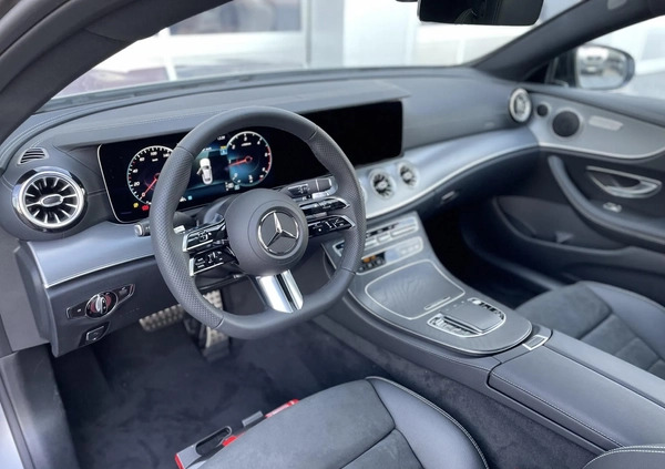 Mercedes-Benz Klasa E cena 321900 przebieg: 5, rok produkcji 2023 z Sandomierz małe 232
